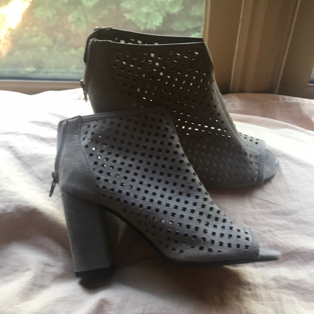 Tan heels